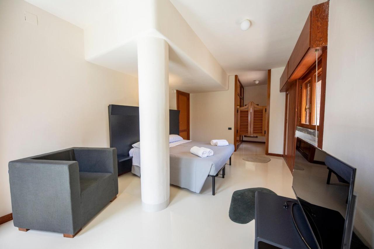 Casa Mitra Villa เชฟาลู ภายนอก รูปภาพ